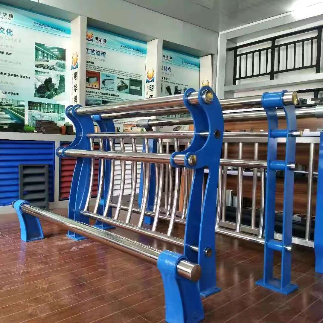 岳阳市桥梁防撞护栏桥梁护栏 - 方案